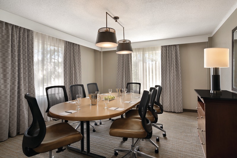 Embassy Suites Brunswick 48/55