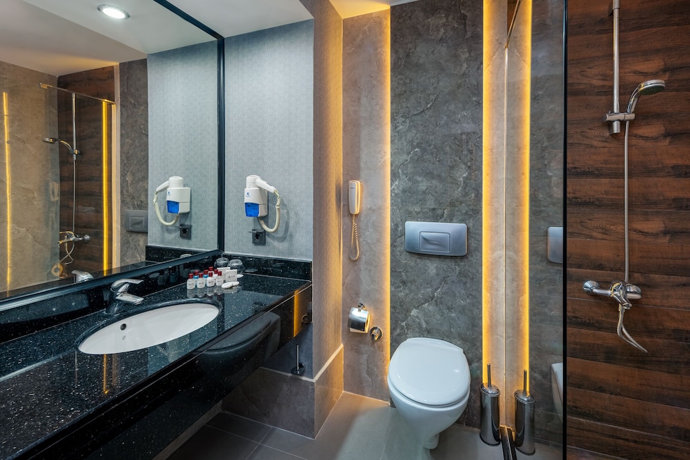 Siam Elegance Hotels and Spa 35/35