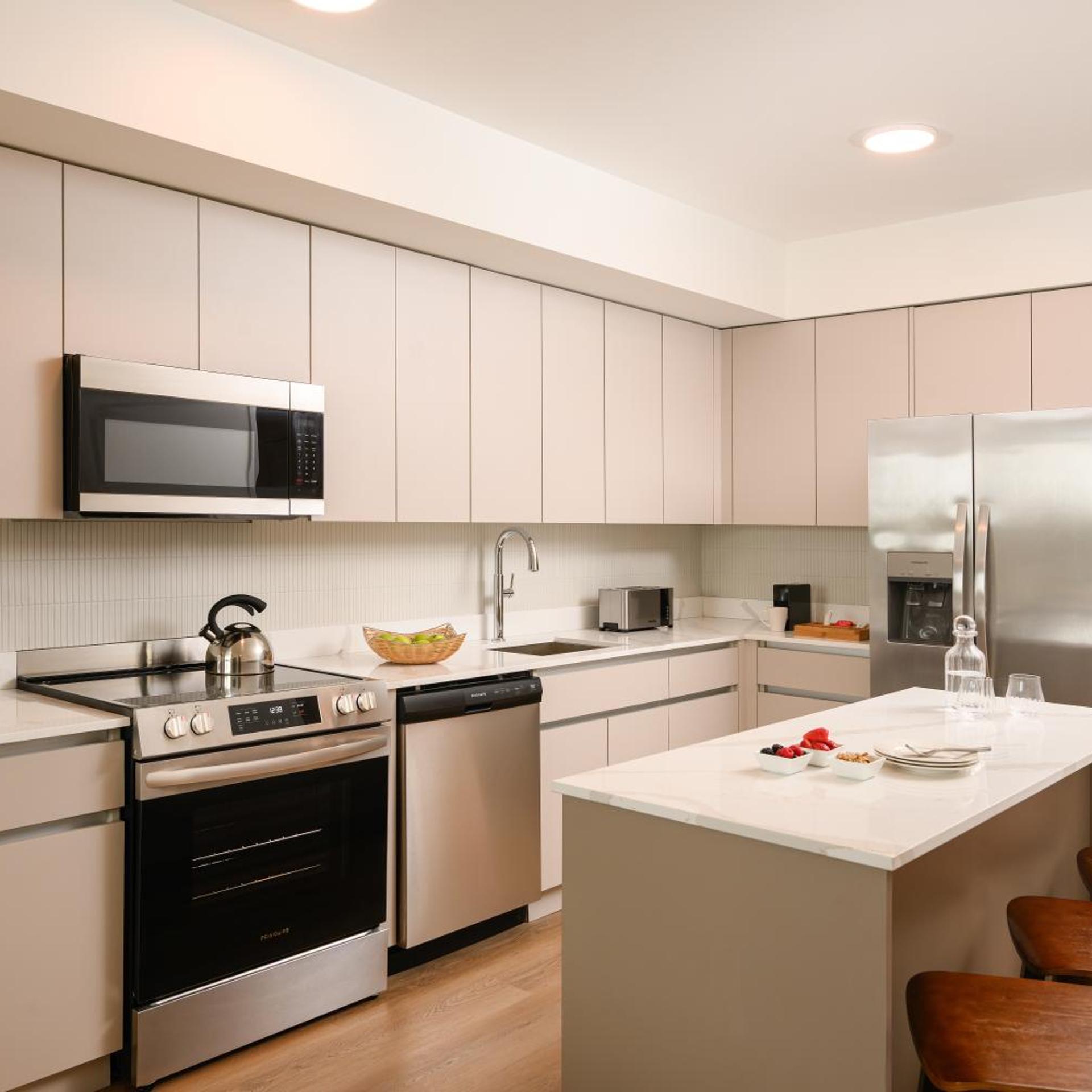 Sense28 Edgewater, an AvantStay Hotel 45/49