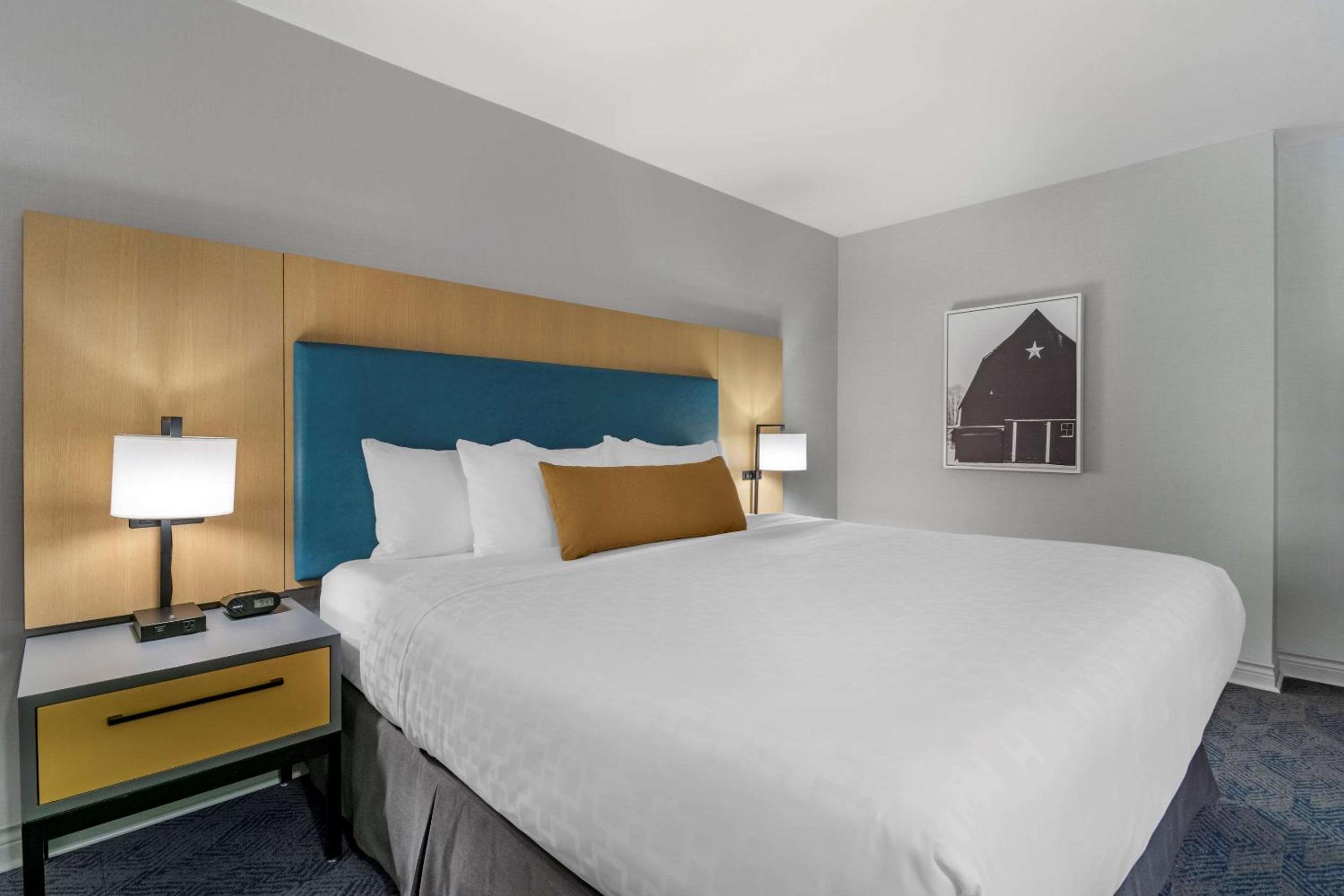جناح جونيور بسرير كينج، Clarion Hotel & Conference Centre Abbotsford - Fraser Valley 2/10