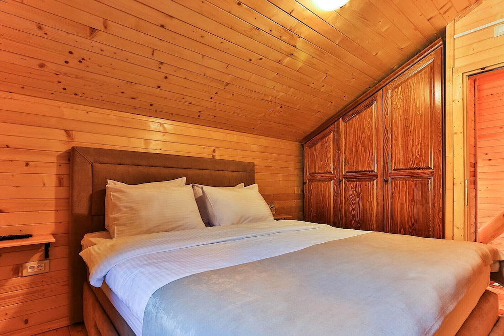 Garni Eco Hotel Elite Kolasin 40/82