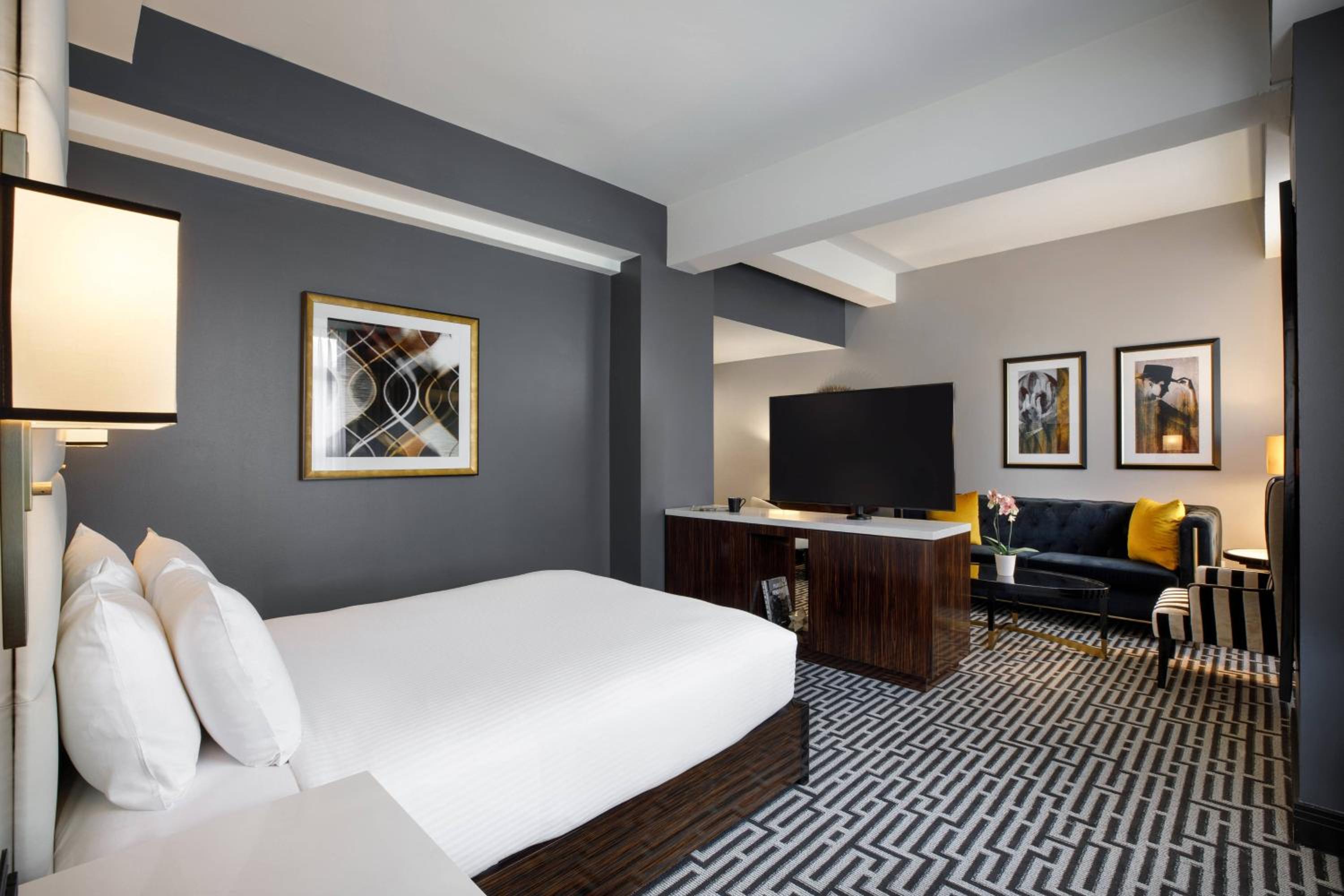 غرفة بسرير كوين بإطلالة على المدينة، Hotel Metro 4/8