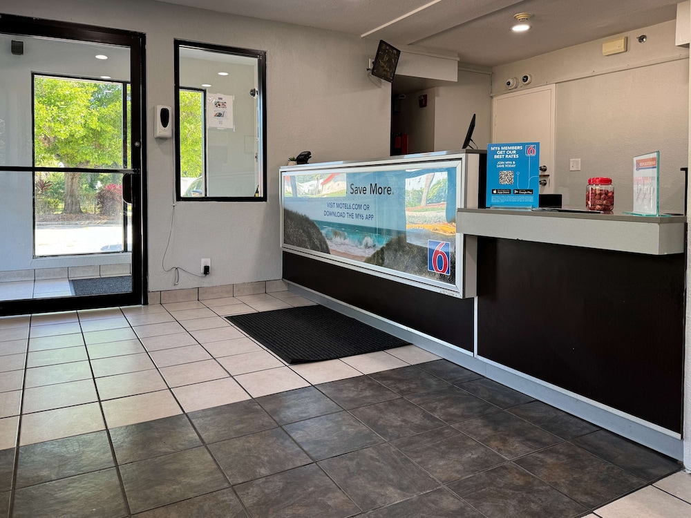 Motel6 Bradenton, FL 13/63