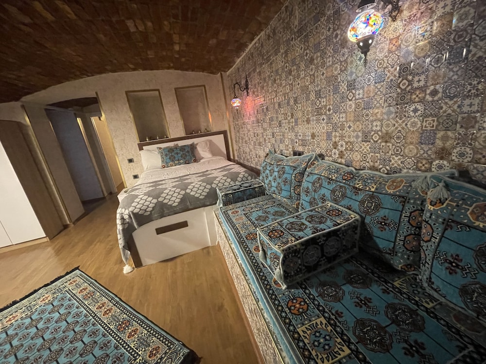 Moda Suites 13/50