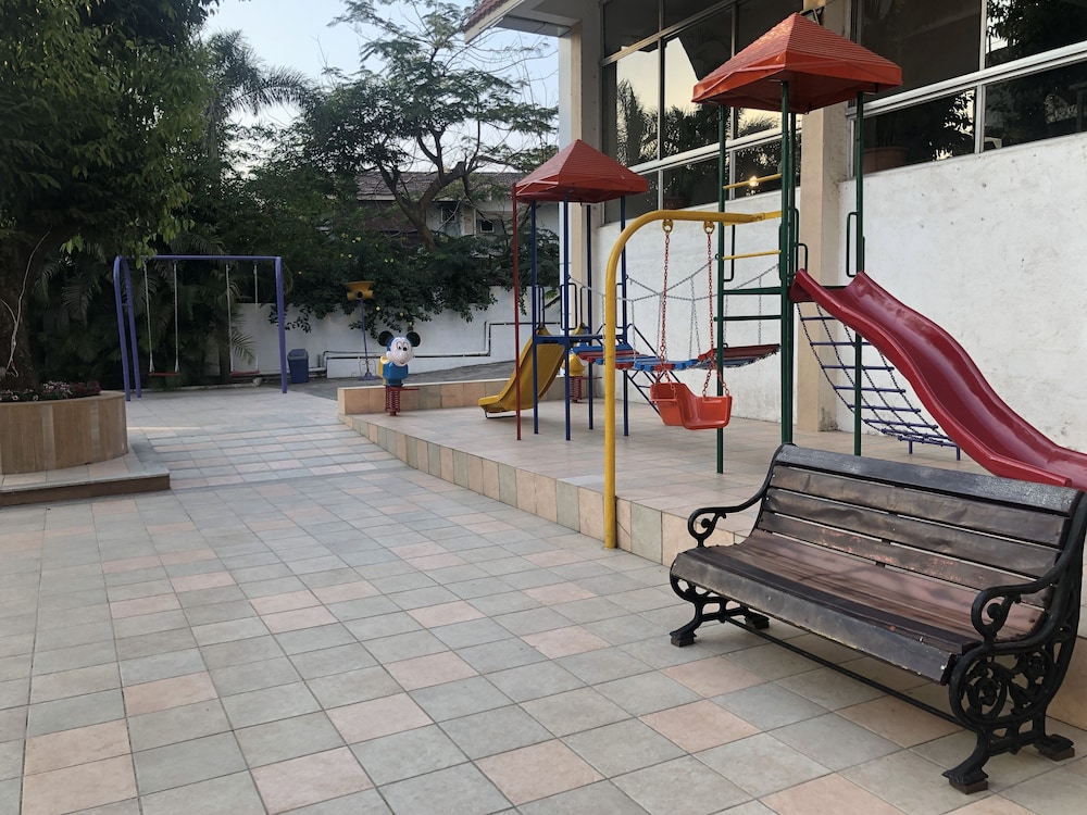 Resort Silver Hills 40/50