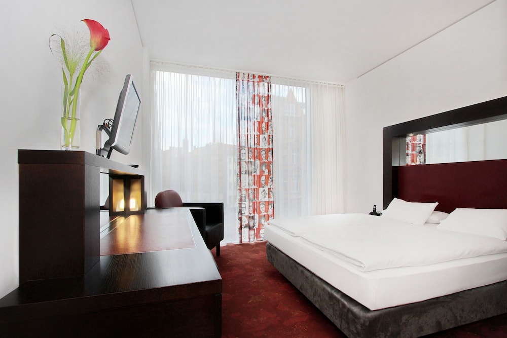Arcotel Velvet Berlin 16/77