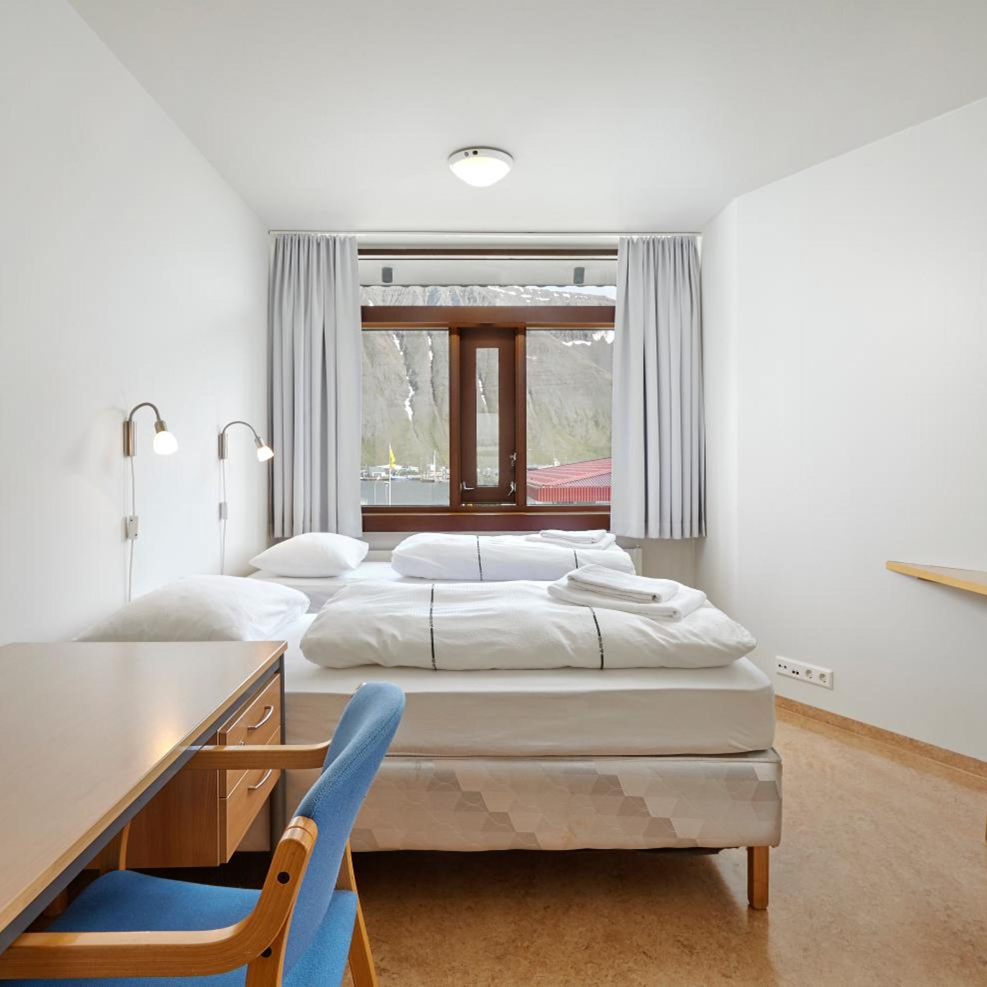 Edda Hotel Isafjorour 12/25