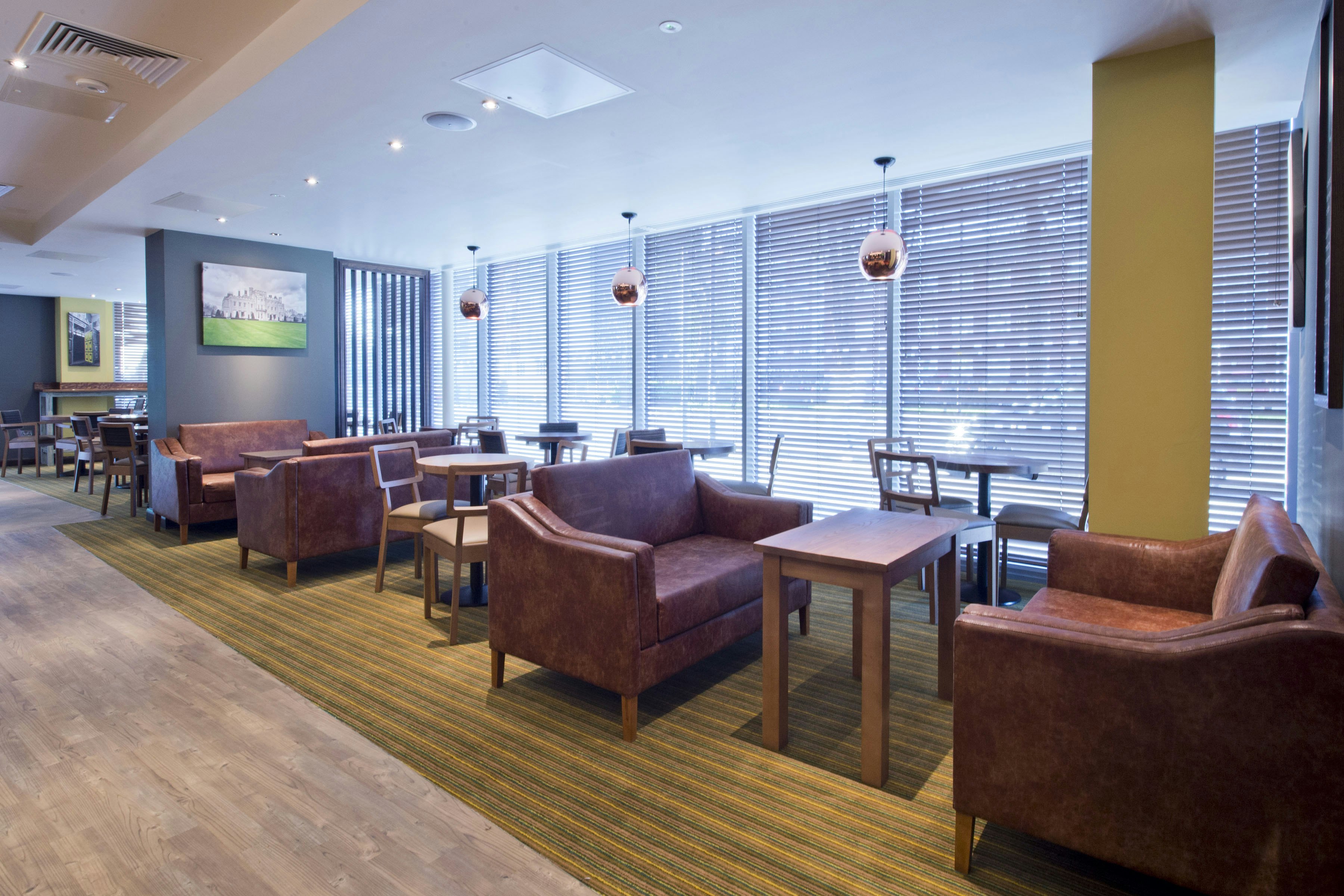 Premier Inn Slough Central South Windsor Road Hotel 12/27