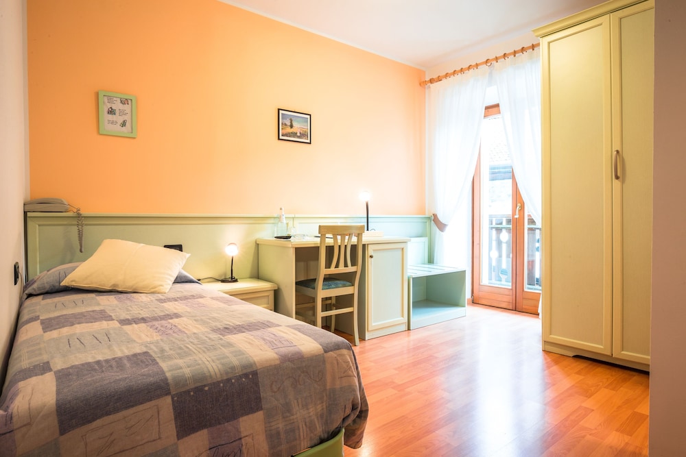 Albergo Maggiorina 10/34