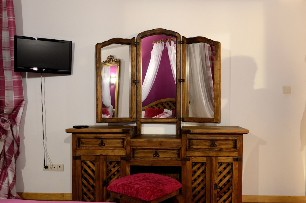 POSADA DE EUFRASIO 51/59