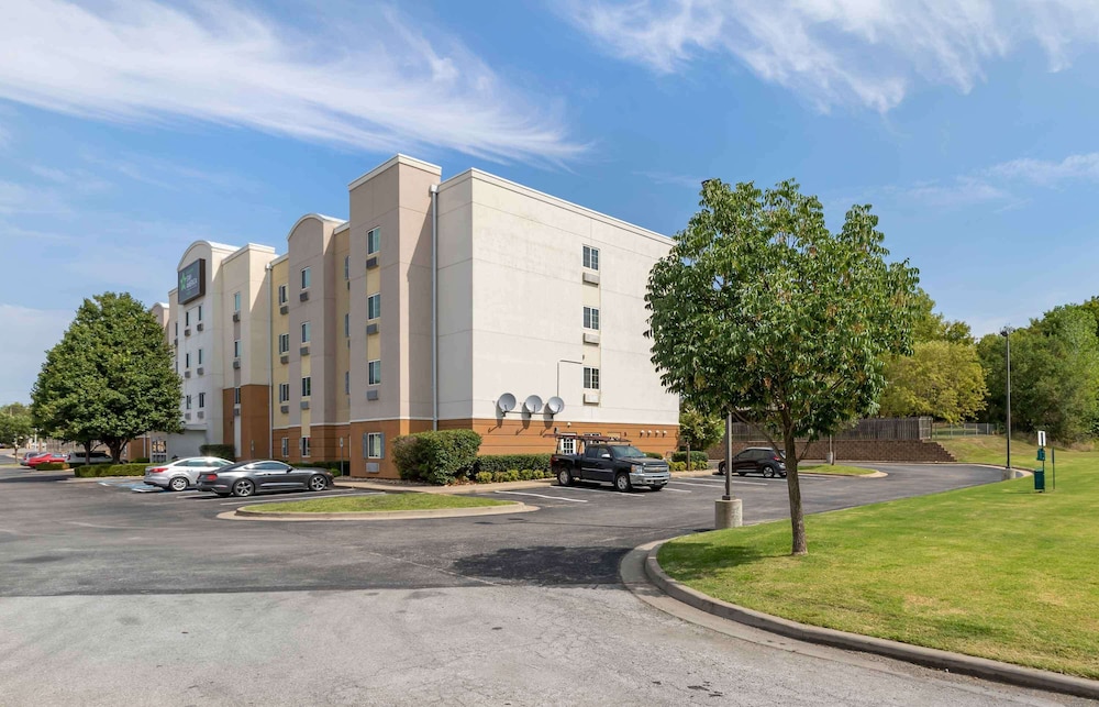 CANDLEWOOD SUITES BARTLESVILLE EAST 53/59