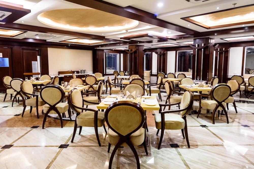 Konark Grand Hotel 43/50