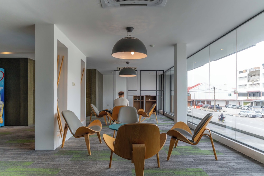 T+ Hotel Butterworth 45/65