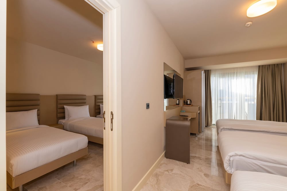 Ramada by Wyndham Istanbul Pera 18/50