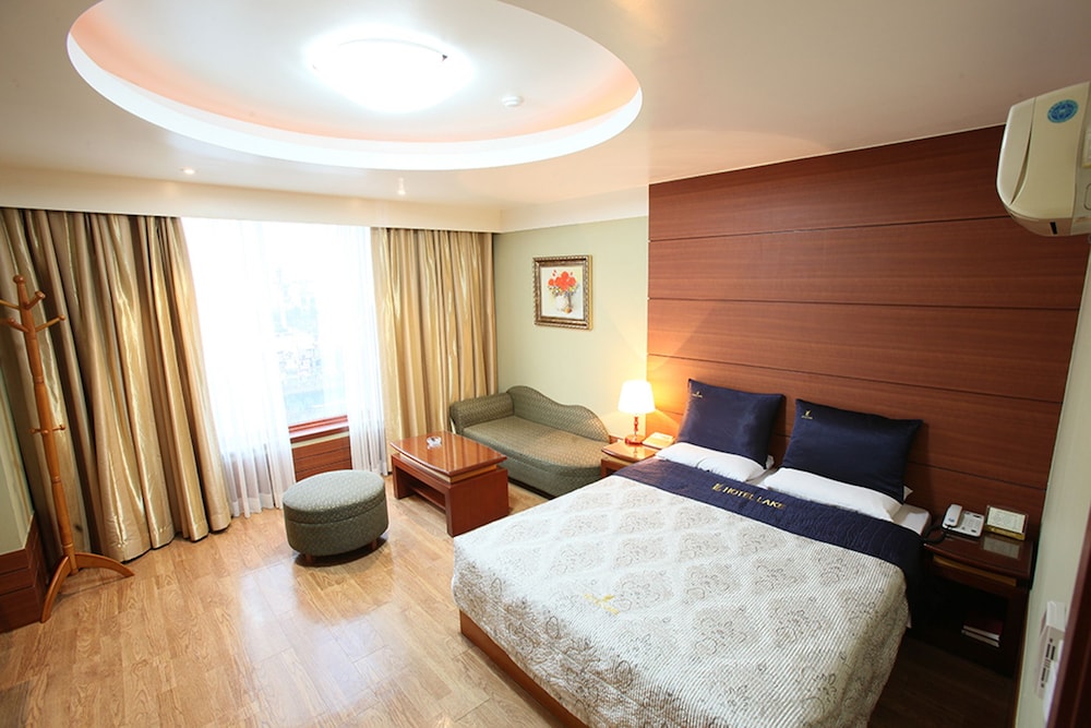 Hotel Lake 22/54