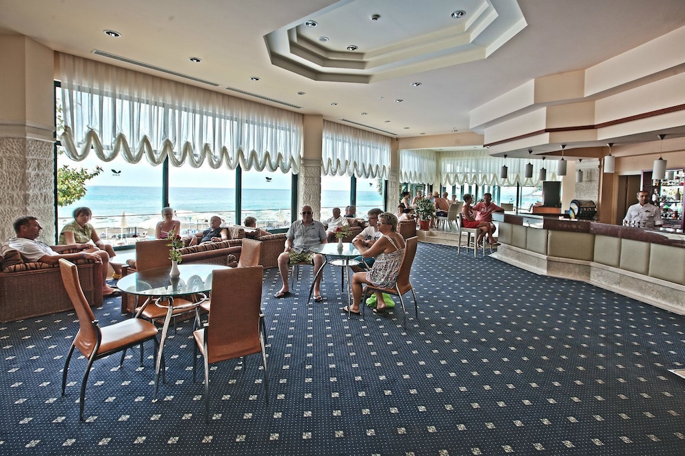 Aska Just In Beach Hotel 29/44