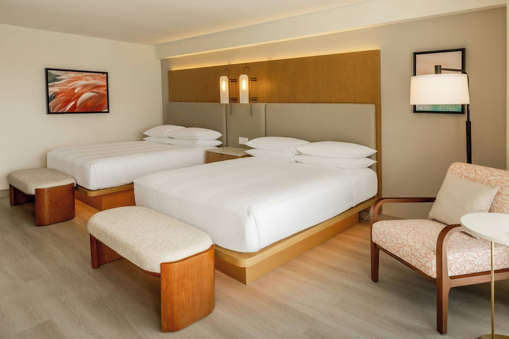 room, 2 queen beds, partial ocean view
