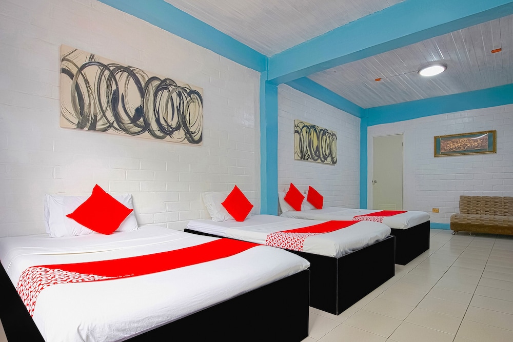 La Maria Pension & Tourist Inn Hotel 17/51
