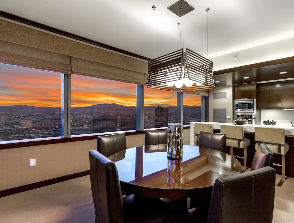 Secret Suites At Vdara 44/50