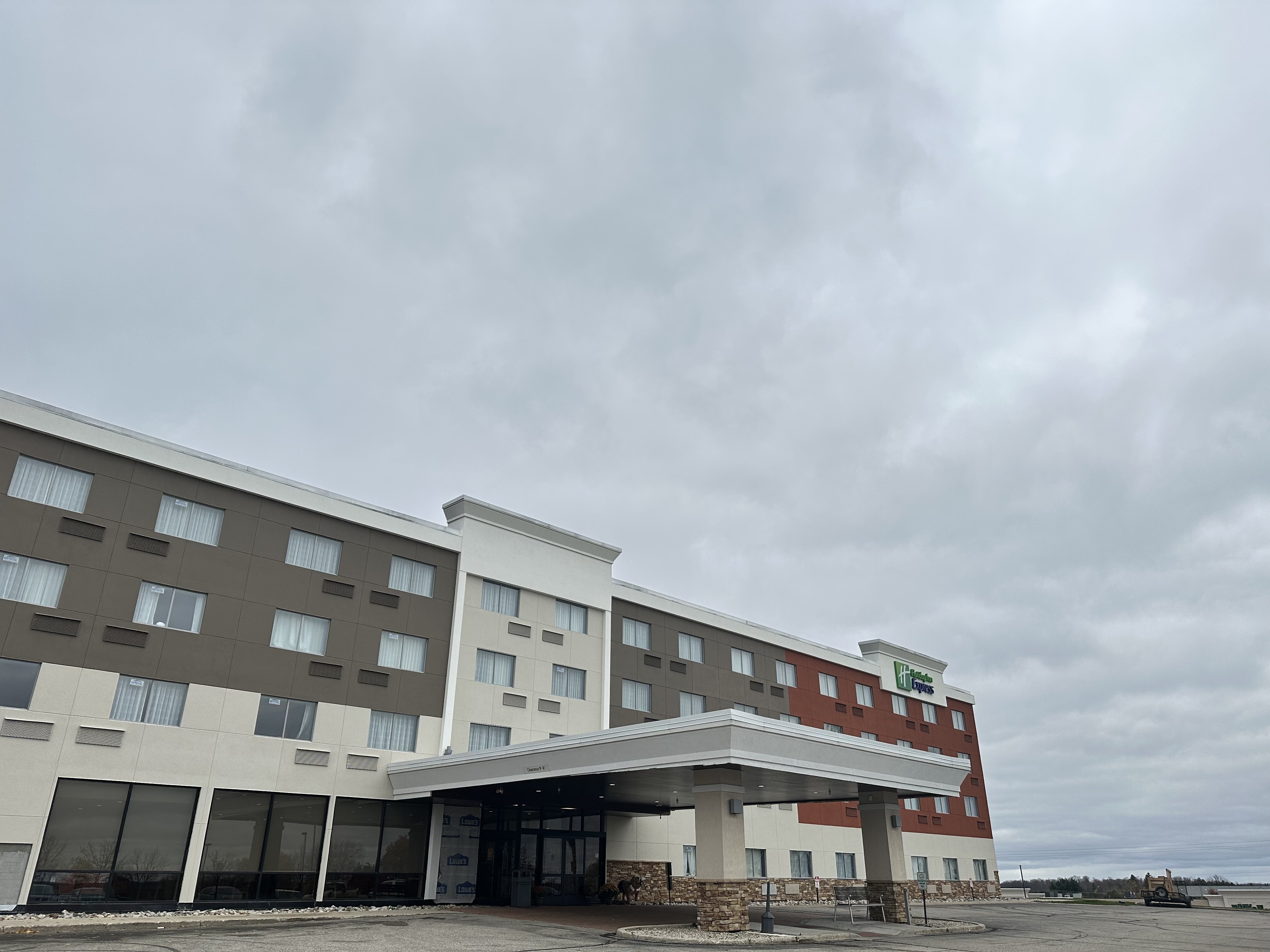Holiday Inn Express Big Rapids, an IHG Hotel 1/16