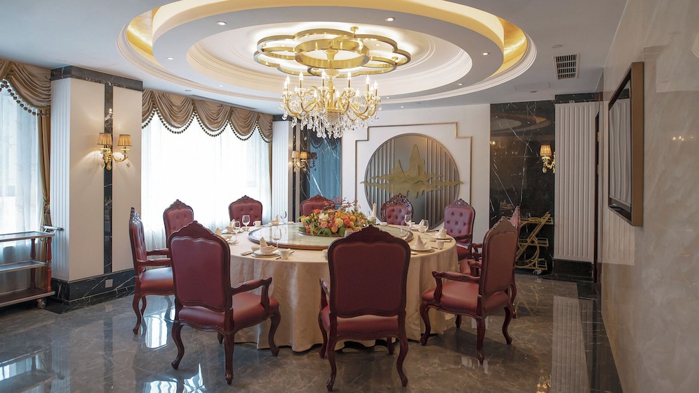 HOLIDAY INN Changchun Jingyue 35/48