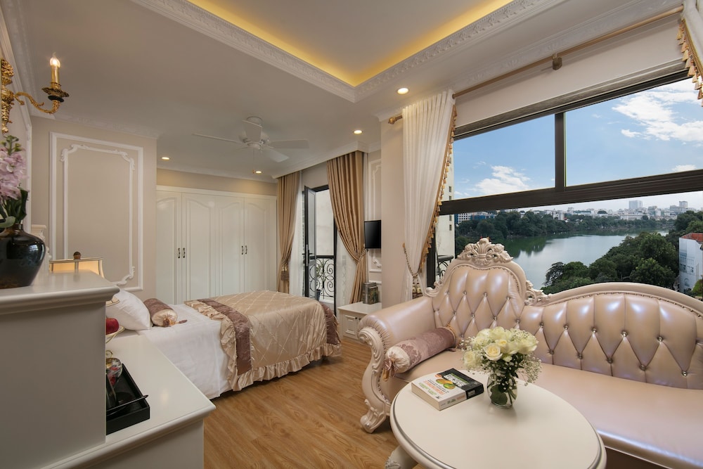 Royal Holiday Hanoi Hotel 43/61
