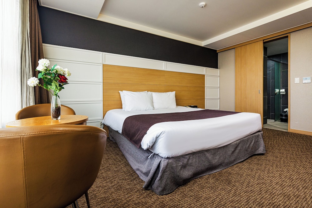 Eastern Hotel Jeju 11/37