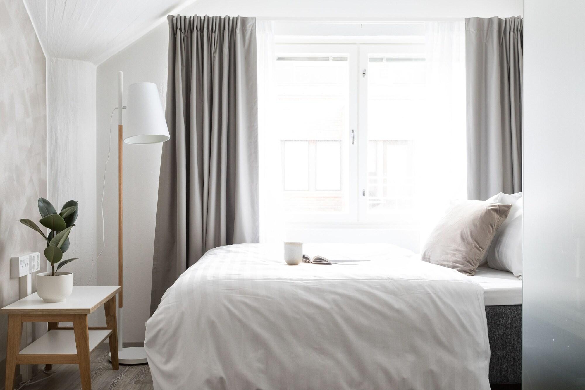 Medium fully furnished studio