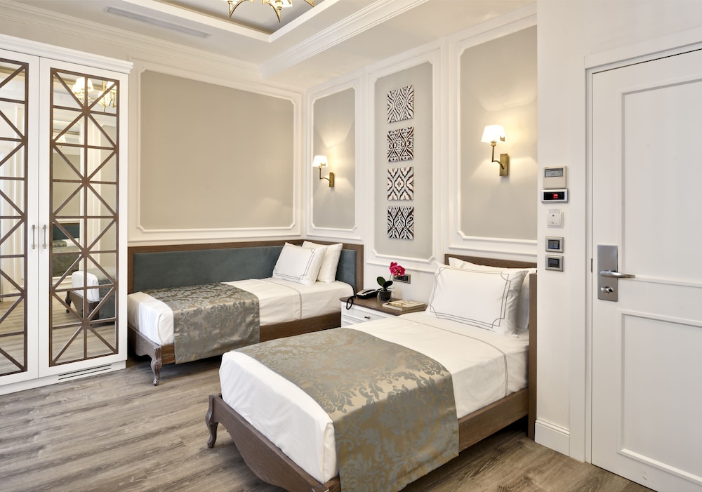 Mirrors Hotel Istanbul Taksim Pera 20/46