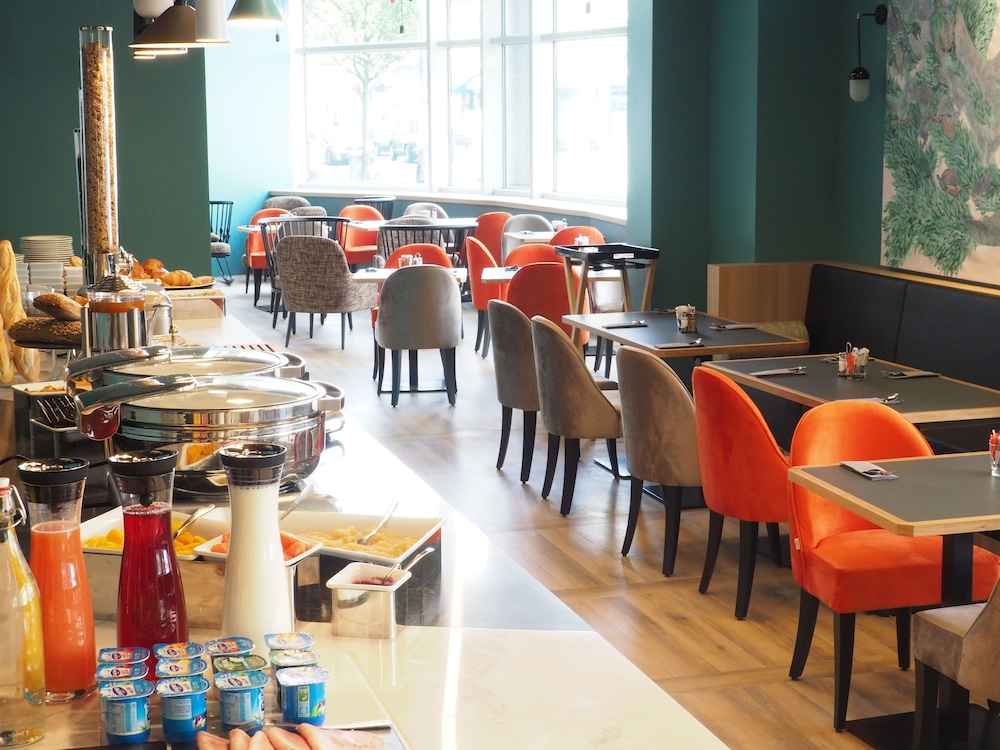 Mercure Paris Saint-Ouen 34/49