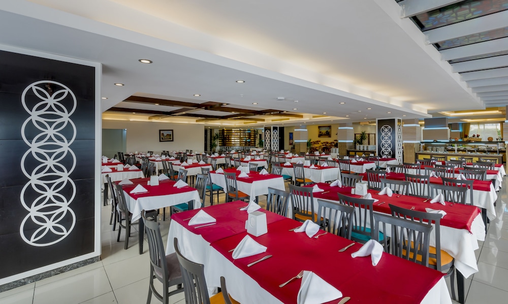 Holiday Garden Resort 24/40
