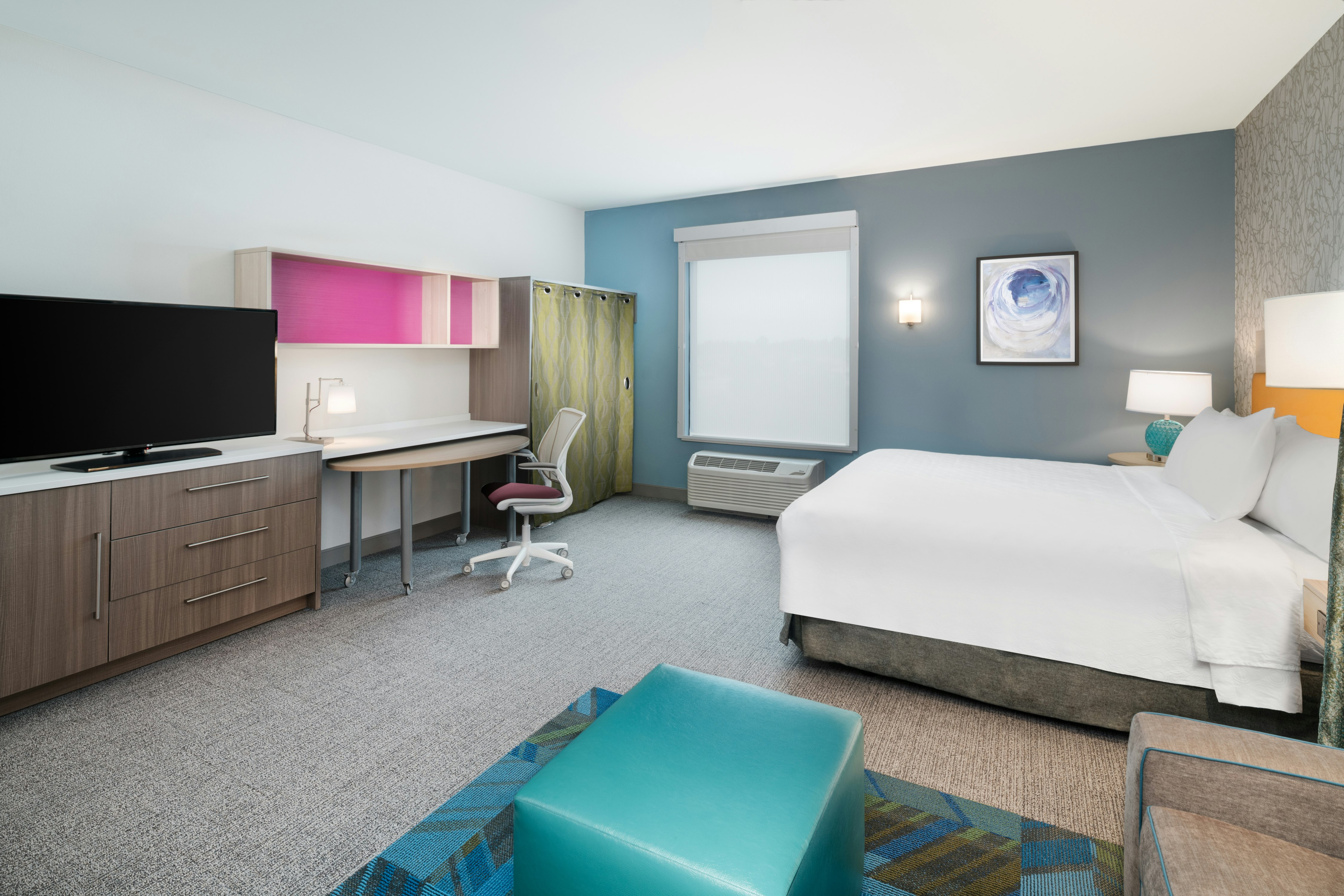 STUDIO, KING BED, ACCESSIBLE