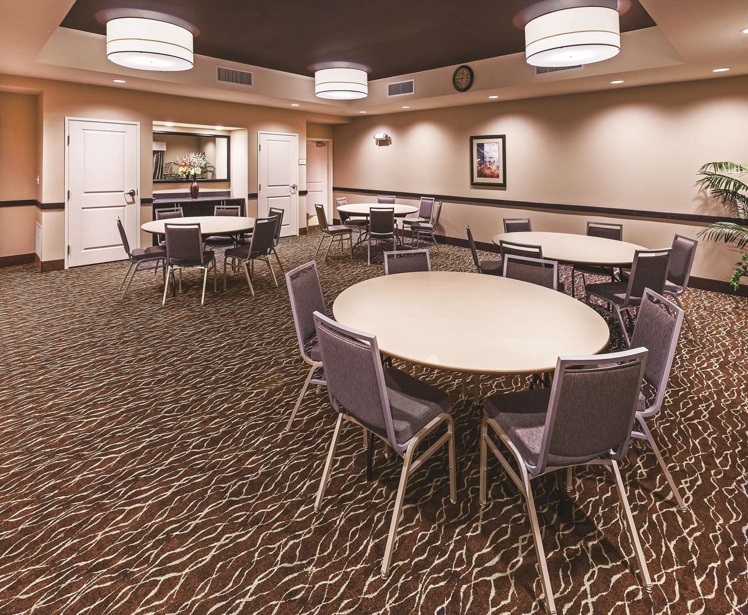 La Quinta Inn & Suites by Wyndham Wichita Falls - MSU Area 28/40