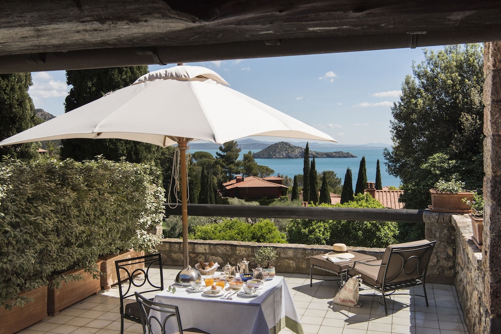 Hotel Il Pellicano 5/83