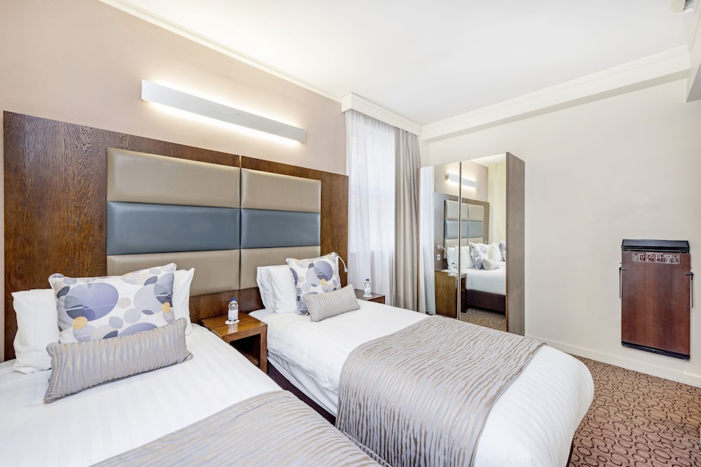 Mercure London Paddington Hotel 13/77