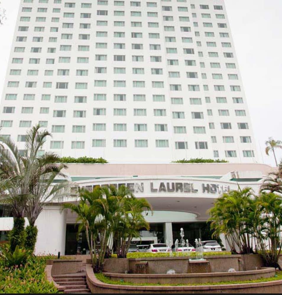 Gurney Bay Hotel, A Parkroyal Hotel 4/56