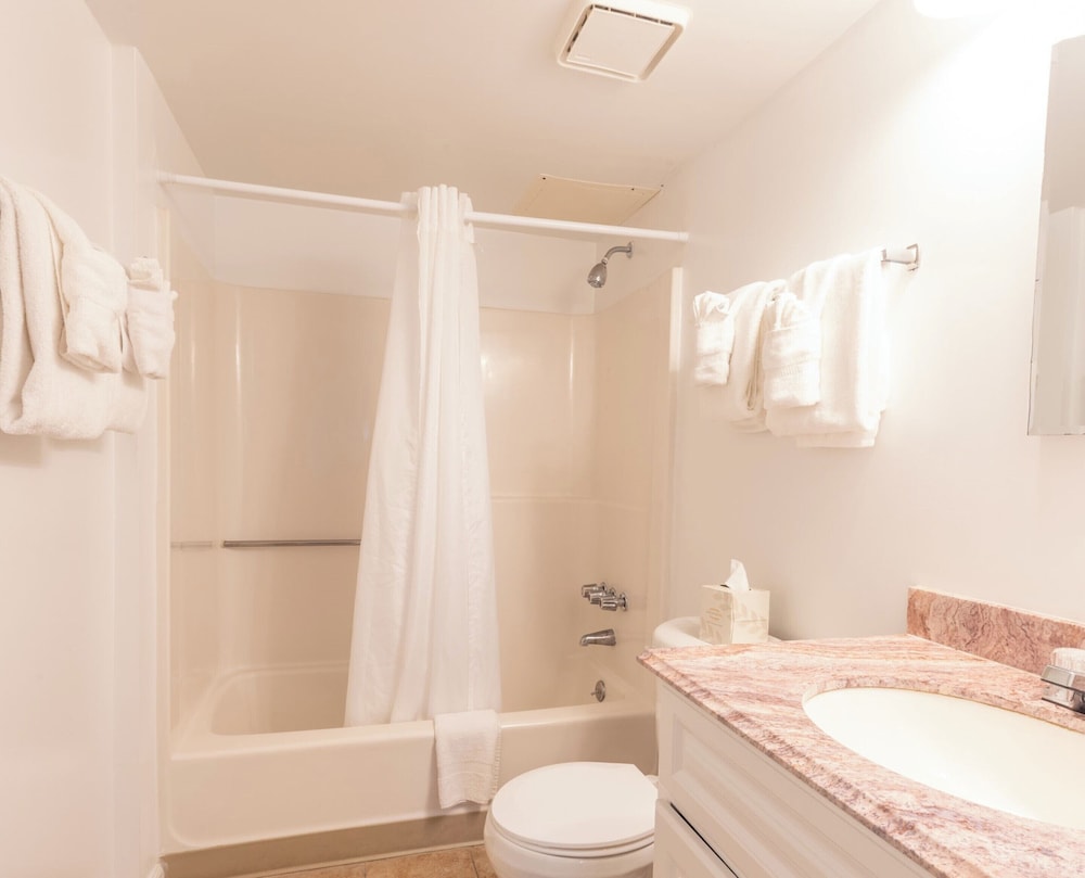 2 Bedrooms, Condo, Standard, Twin Beds, Queen Bed, Bay View, Sofa, Patio 5/6