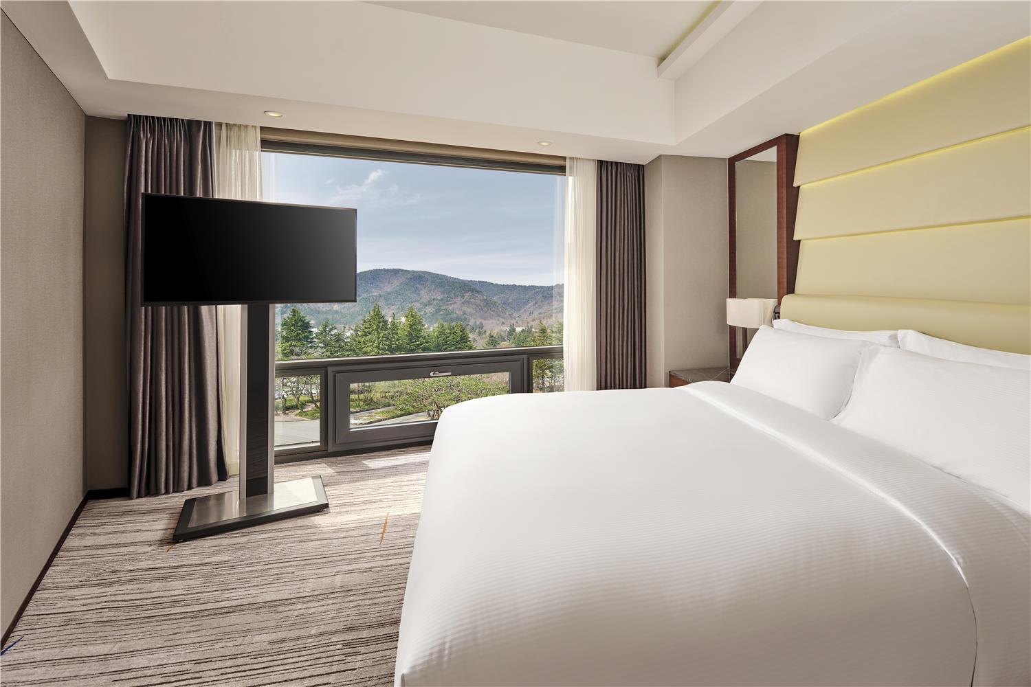 Residential, Suite