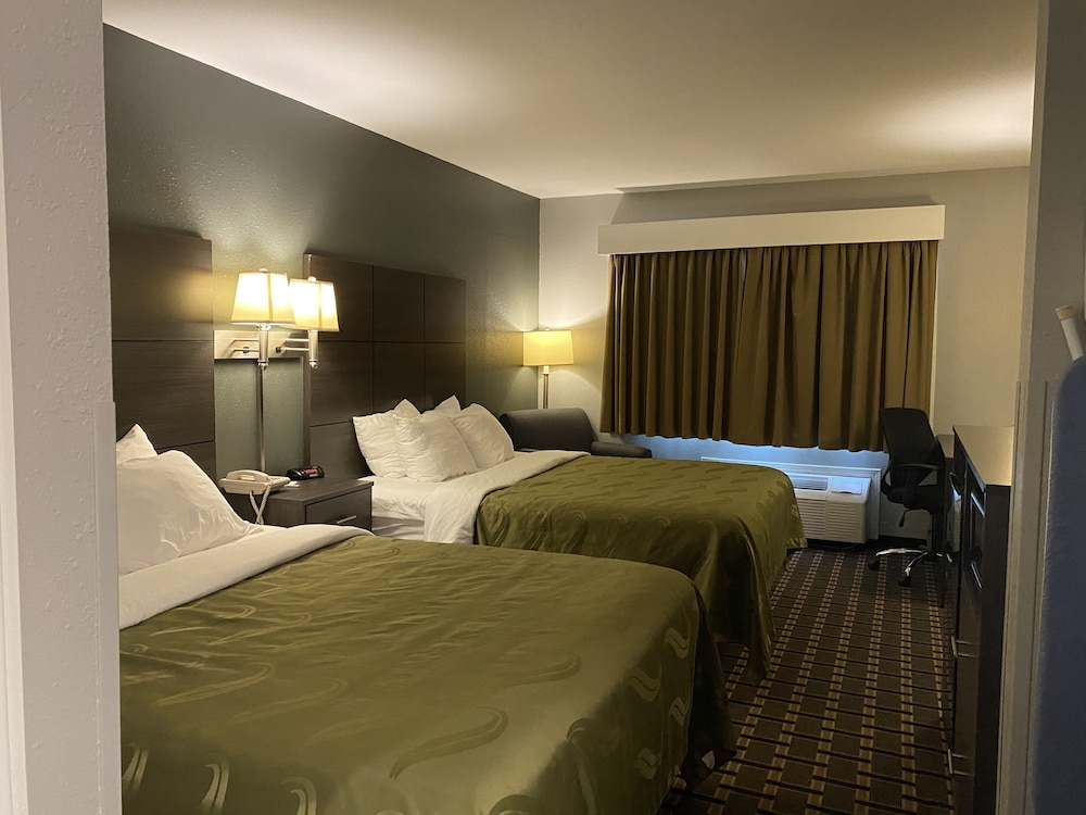 غرفة قياسية بسريرين كوين، Quality Inn Mauston I-90 2/10