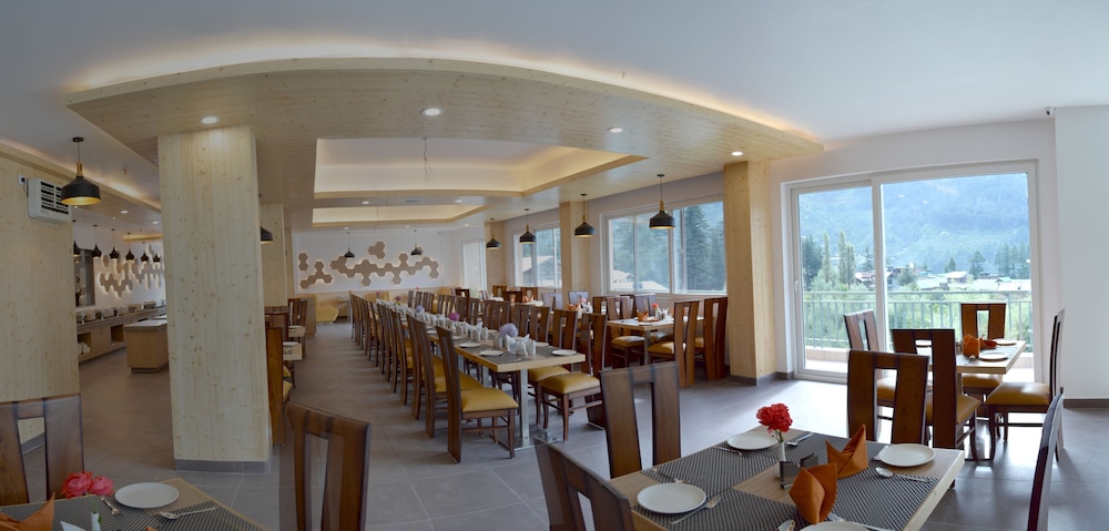 The Orchard Greens Resort 36/48