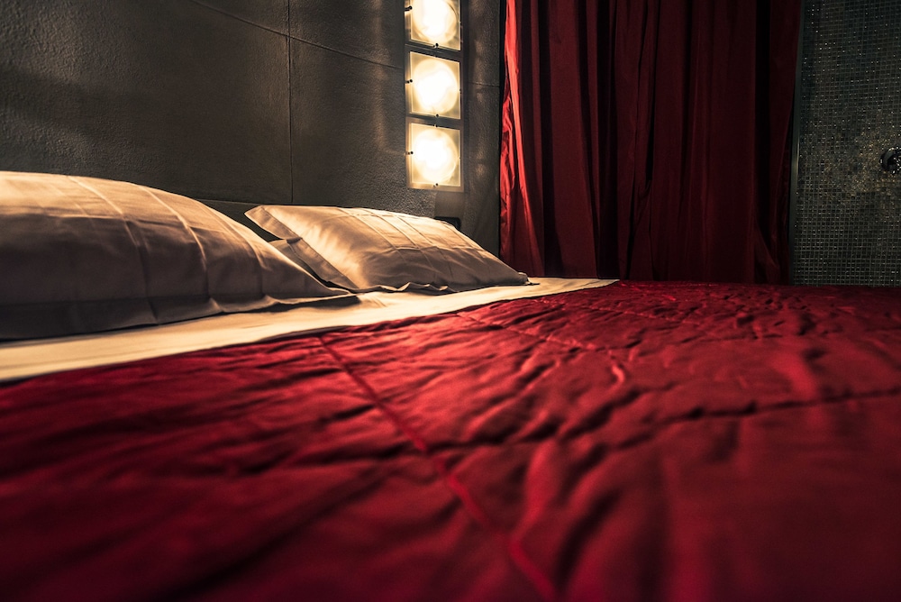 Mdm Luxury Rooms Guest House 11/50