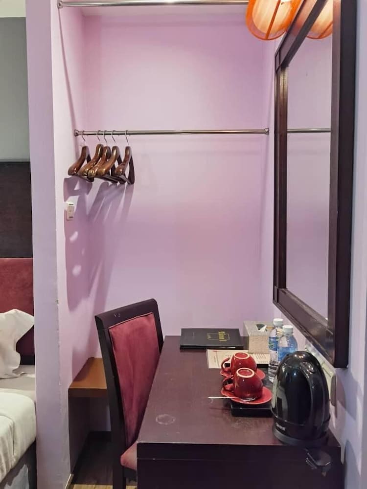 2 Inn 1 Boutique Hotel &amp; Spa 25/38