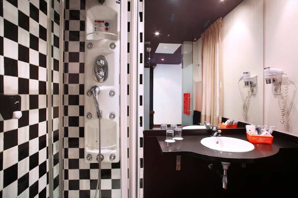 Hotel Avenida Gran Via 40/62