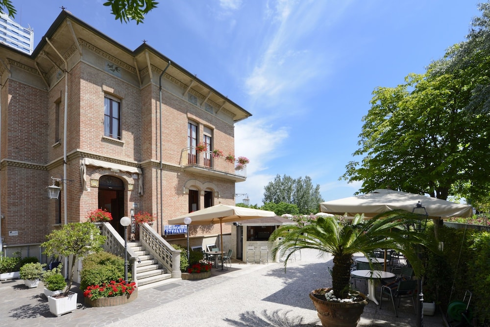 Hotel Stefania 25/36