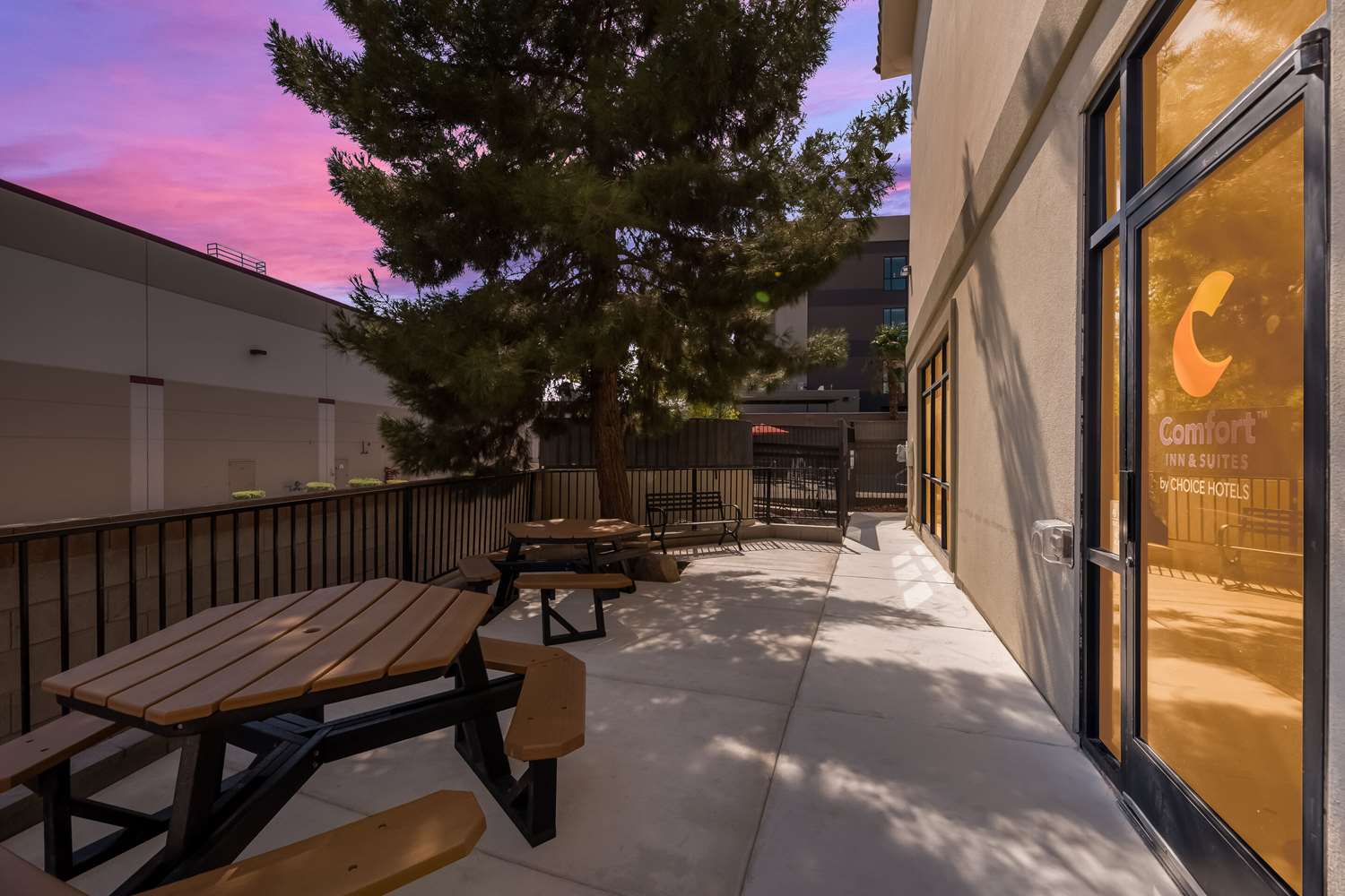Comfort Inn and Suites Las Vegas - Nellis 10/17