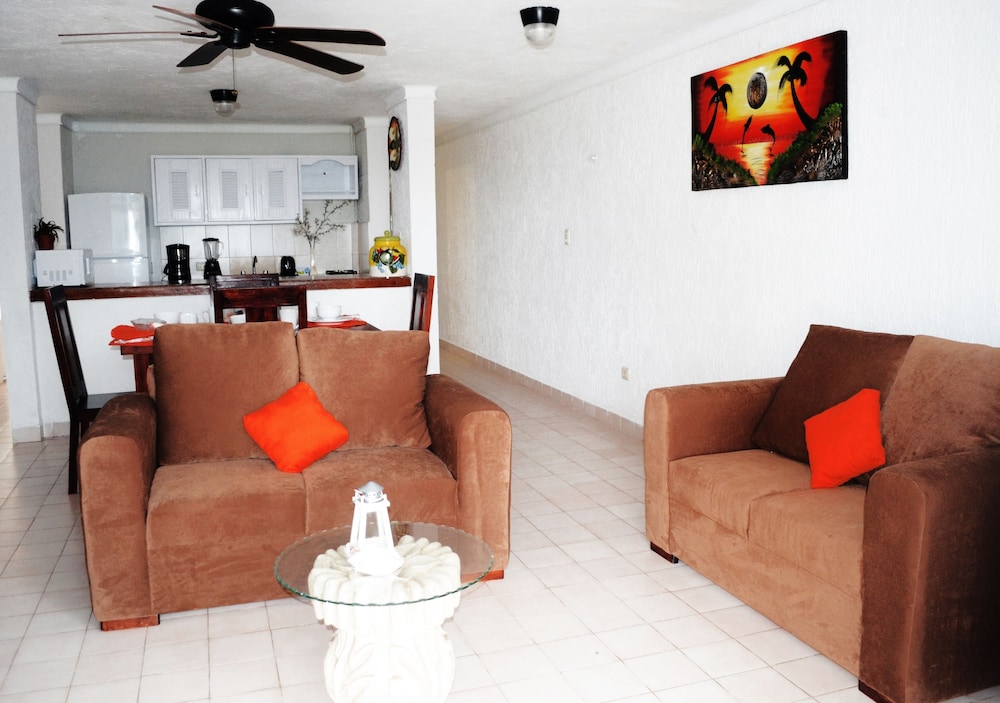 HOTEL ARRECIFES SUITES 39/67