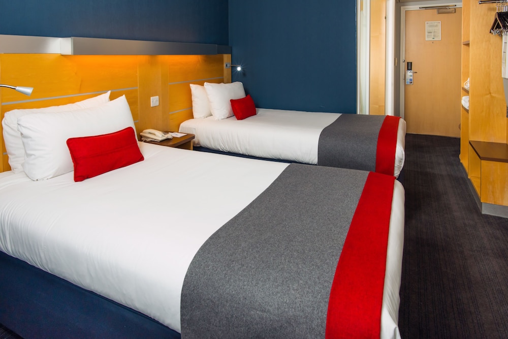 Standard, Twin Beds