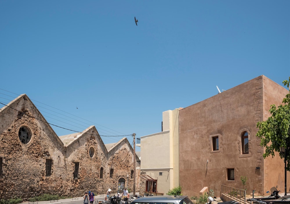 Neoria Houses 38/50