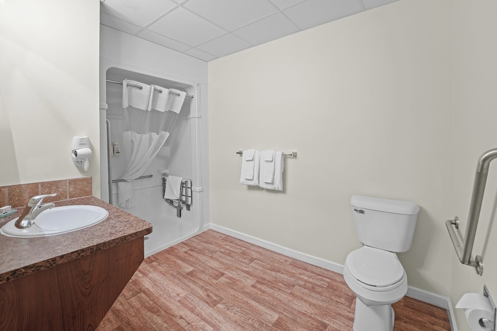 Days Inn by Wyndham Lamont 47/50