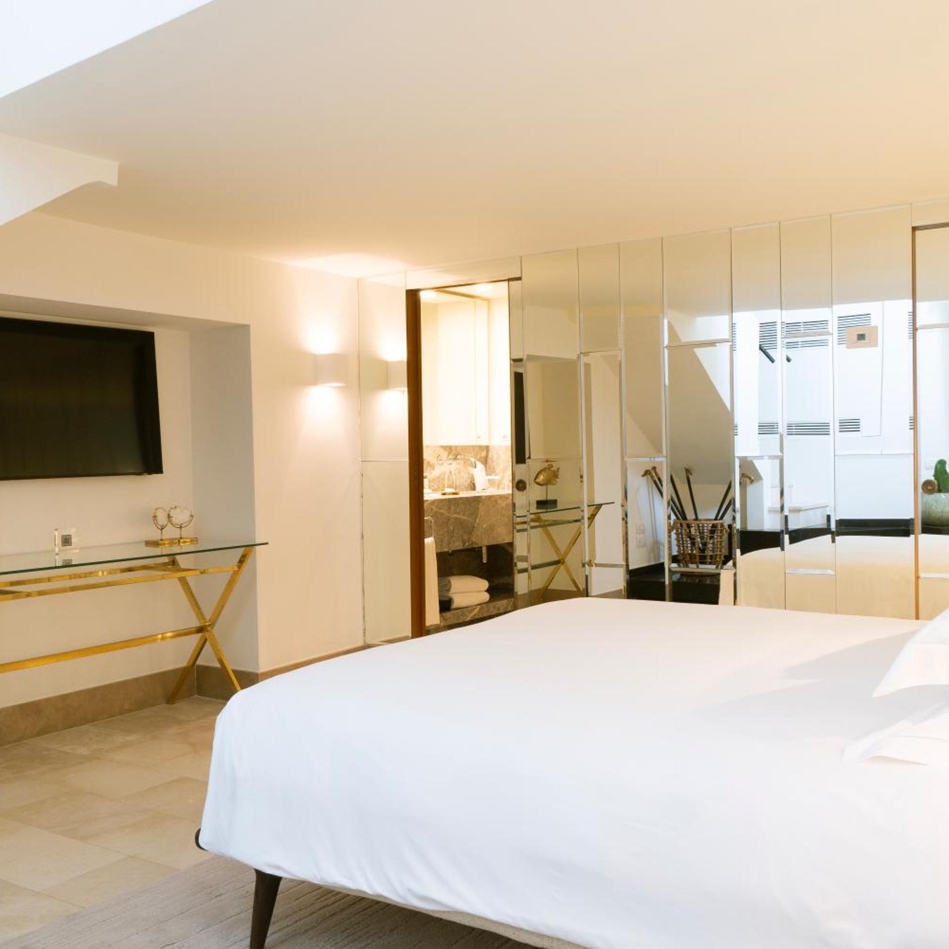 Suite, Sea View, with Pool